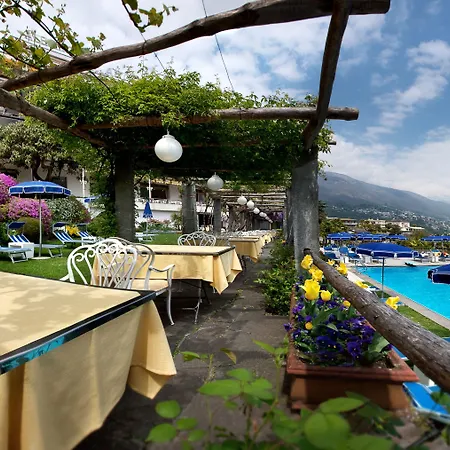 Hotel Ascona 4* Ascona