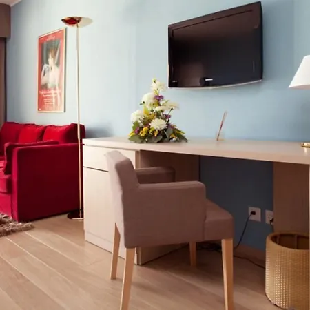 阿斯科纳酒店 4*