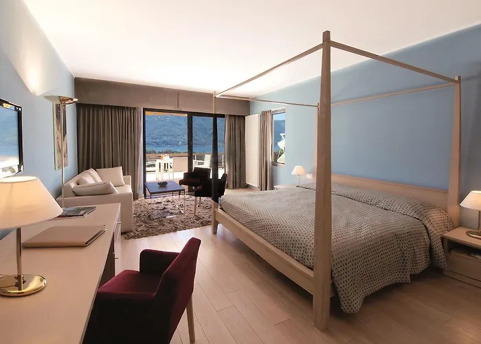 Готель Hotel Ascona 4*
